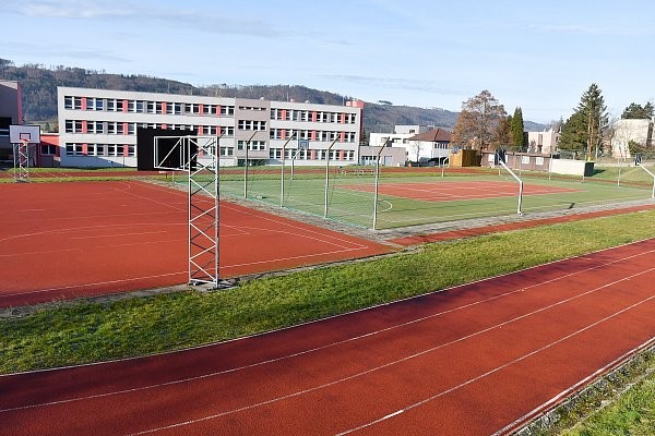 Modernizace dětských a školních hřišť